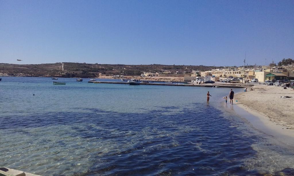 The April Maisonette Marsaskala Exteriör bild