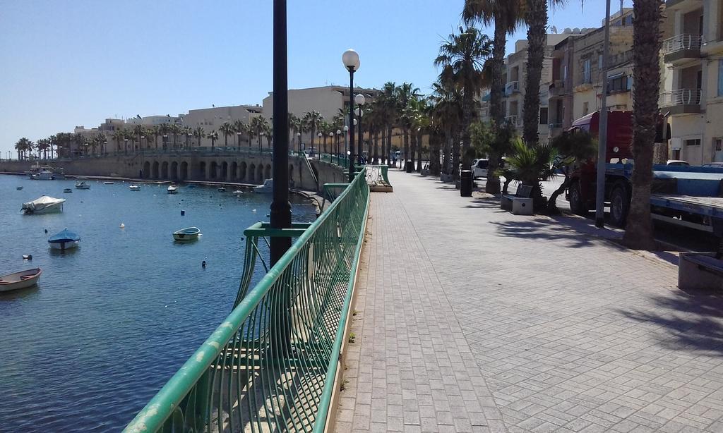 The April Maisonette Marsaskala Exteriör bild