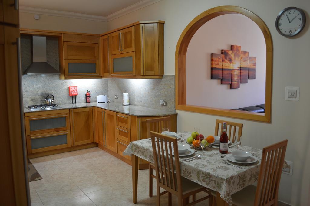 The April Maisonette Marsaskala Exteriör bild
