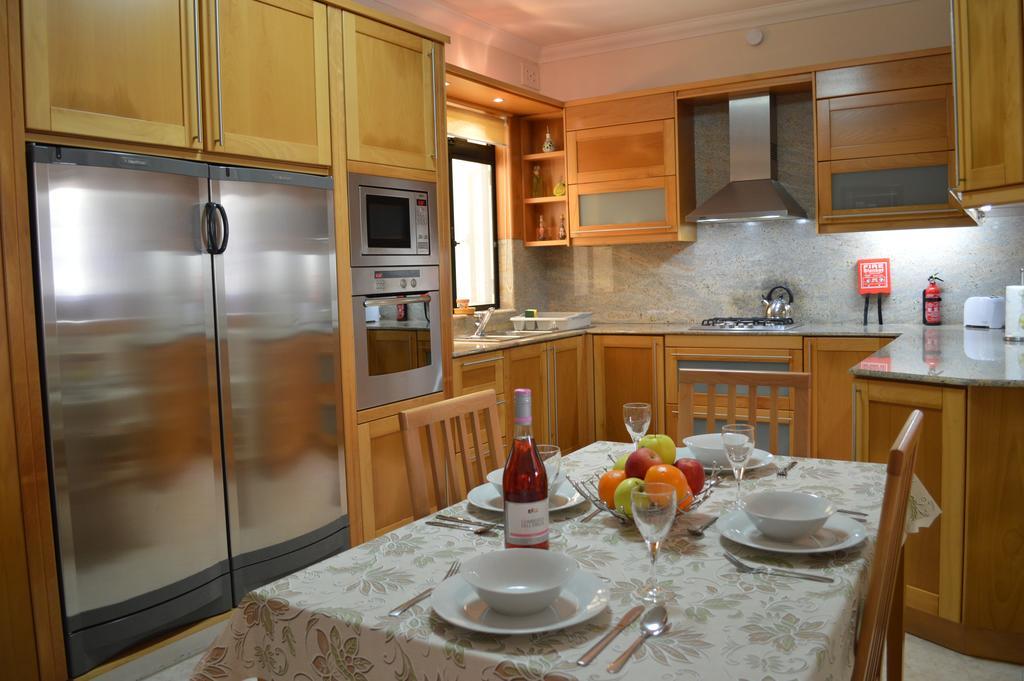 The April Maisonette Marsaskala Exteriör bild