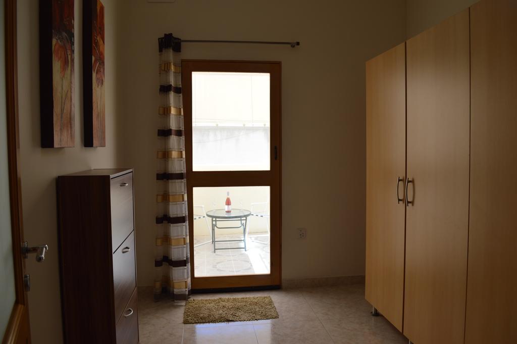 The April Maisonette Marsaskala Exteriör bild